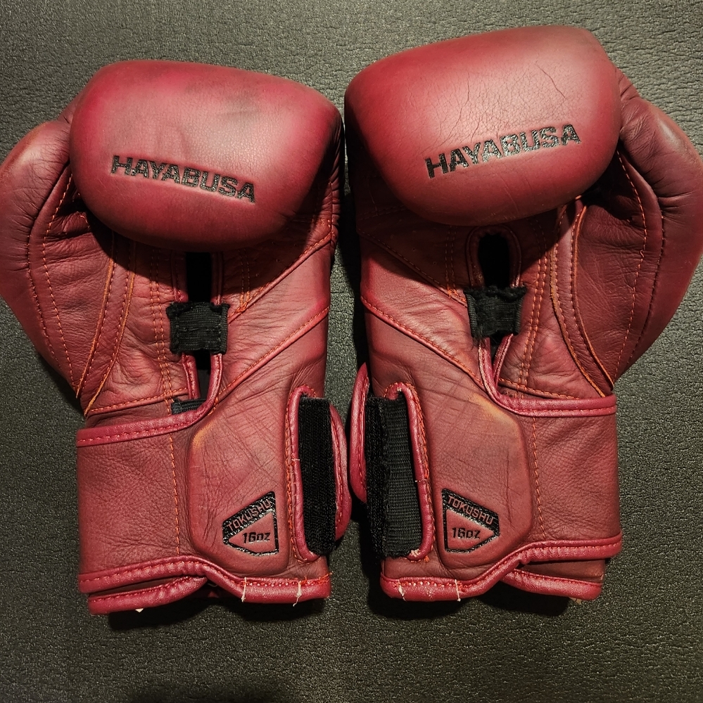 Hayabusa T3 Lx Boxing Gloves "Crimson Color" 16oz Gem
